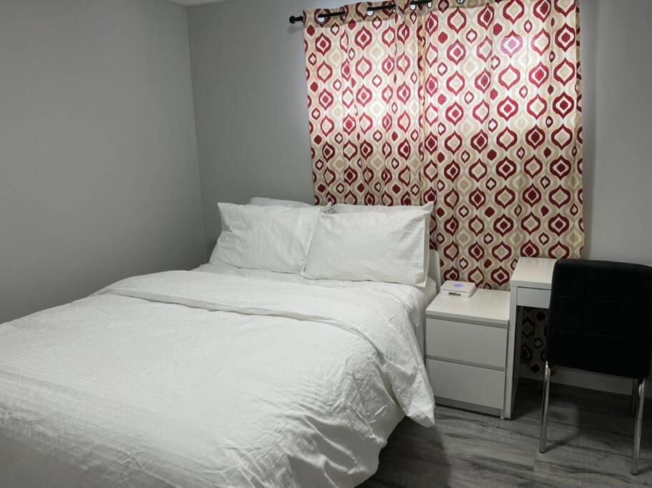 Cozy Modern And Lavish 2 Bedroom Basement Suite Winnipeg Ngoại thất bức ảnh